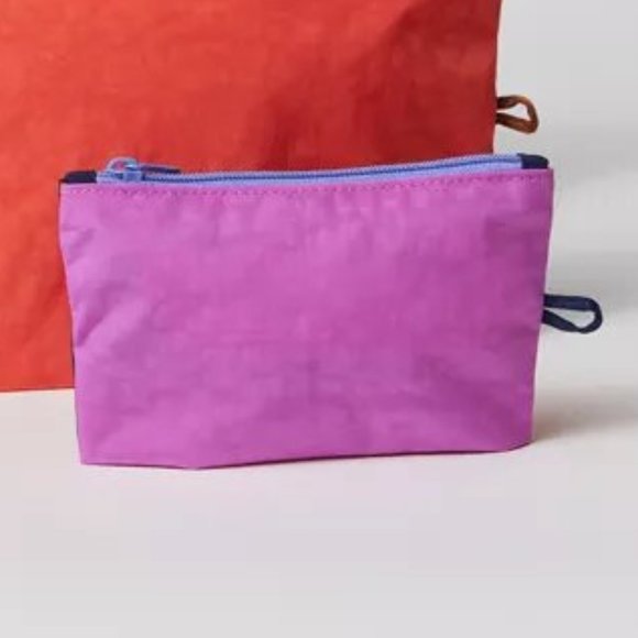NWOT BAGGU Go Pouch Small - Extra Pink & Bay Laurel (Night Lights) - Picture 5 of 8